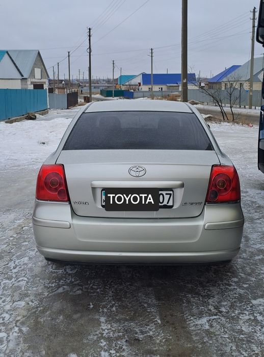 Продам тойота авенсис
