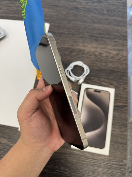 iPhone 15 Pro Max 256GB.85%.В Идеале! 10/10. Есим.