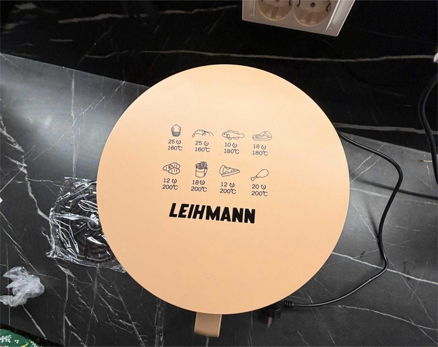 Friteuza fara ulei cu aer cald, functie de coacere, 3000W, 6L