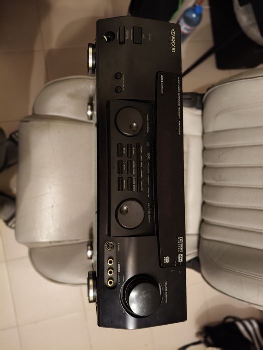 Продавам усилвател Kenwood