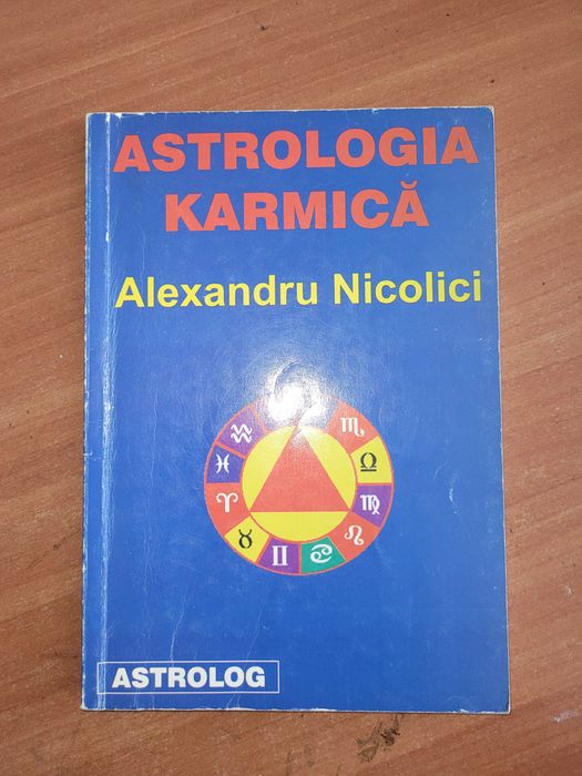 carti astrologie