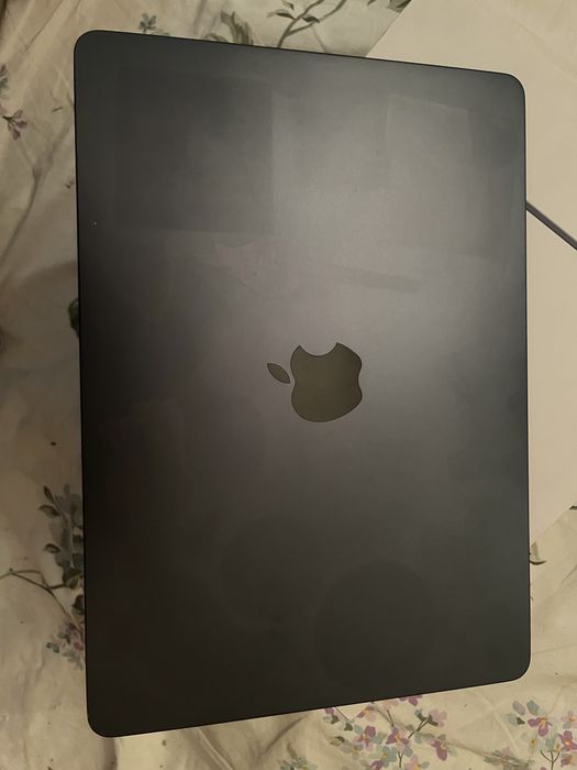 MacBook Air M2 8/512 A2681 midnight
