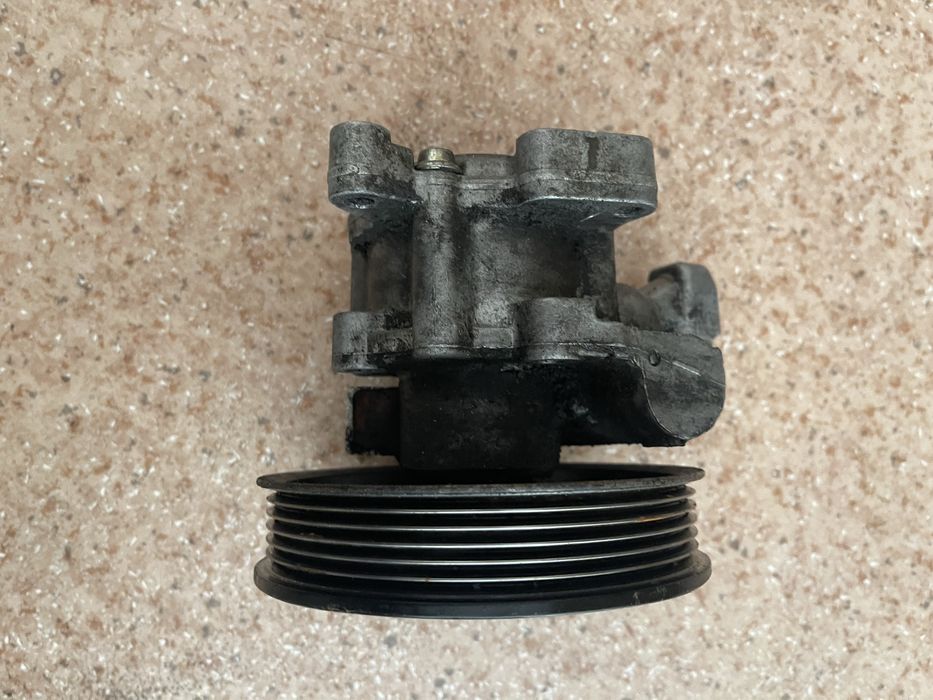 Насос гур на мотор 112