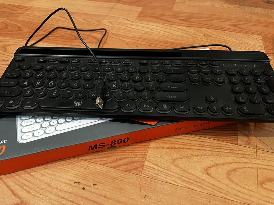 Игравая мышка клава наушник