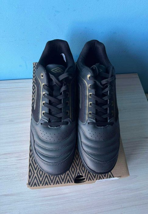 Обувки Umbro Diagonal за футбол в зала UK 7,5 / US 8,5 / 42 EUR