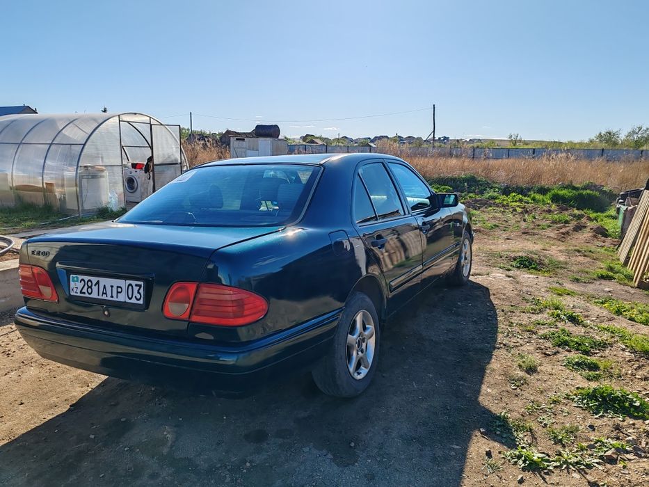 Продам мерседес 210