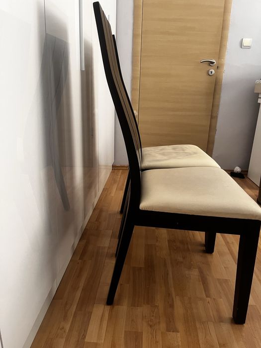 Трапезни столове 2бр.