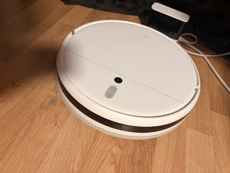 Aspirator Robot Inteligent Xiaomi Mi Robot E12 – Stare Excelentă