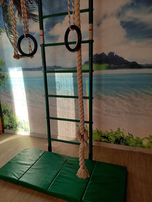 Продам шведскую стенку