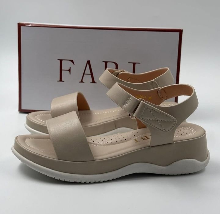 Босоножки женские