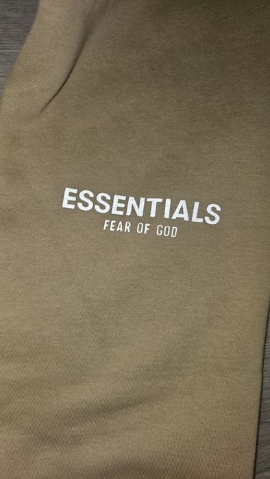 Pantaloni essentials