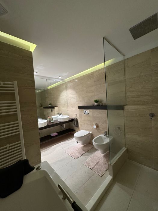 Дава се под наем Тристаен апартамент в с. Бояна, Област Варна - 180 кв.м за 1250 € - Снимка #1