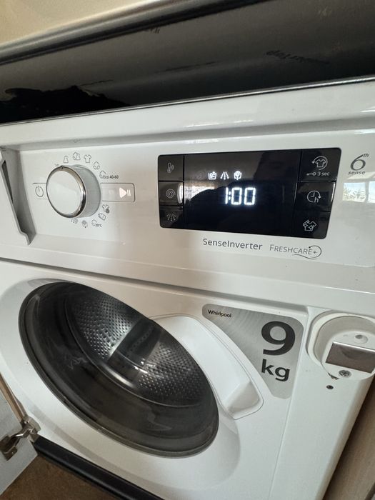 Пералня Whirlpool 9 кг – Inverter – Тиха – Отлично състояние