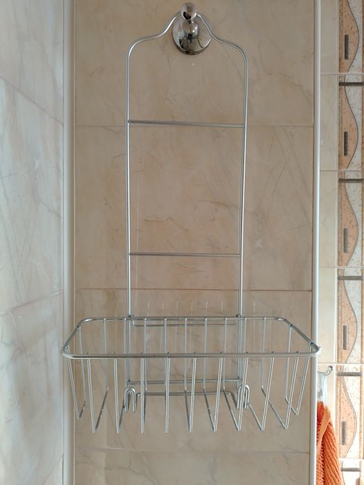 Поставка за шампоани