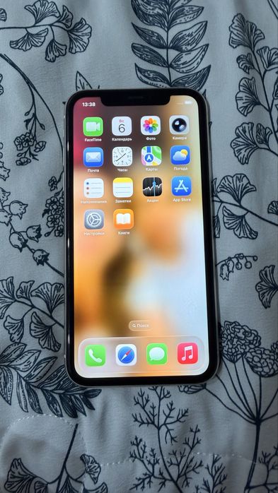 IPhone 11  128GB с коробкой