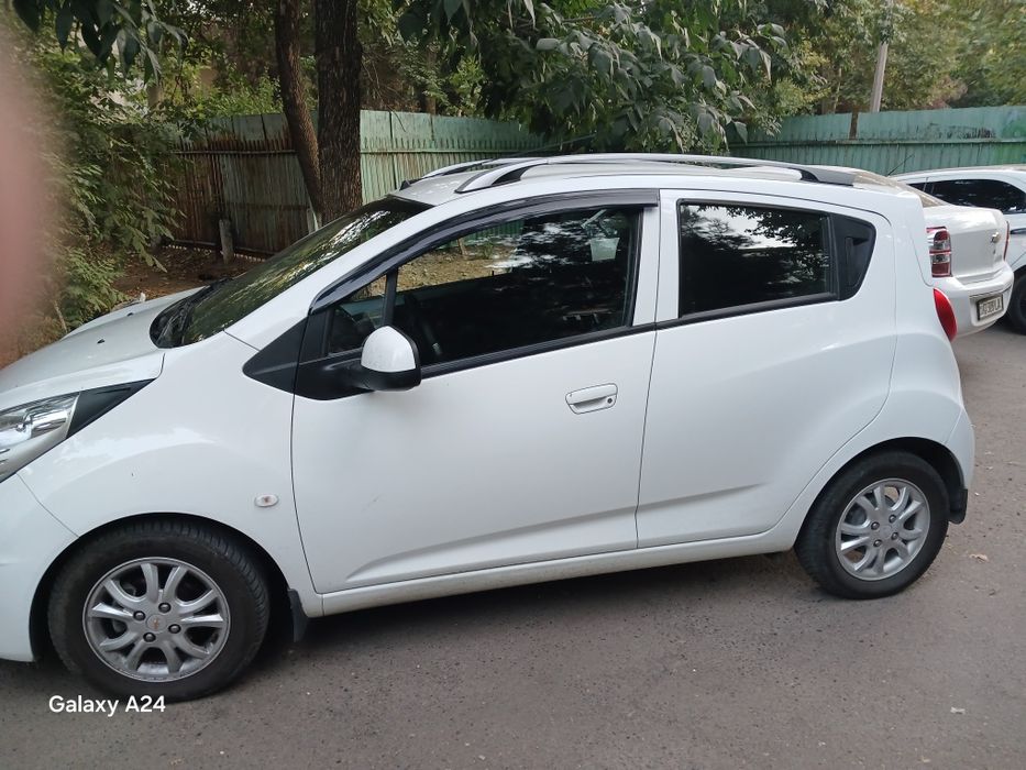 2021 йил узимни машинам 74 минг юрган автомат бензинда