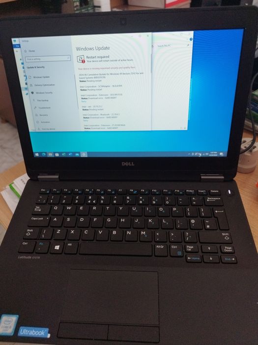Лаптоп Dell Latitude E7270 5G LTE