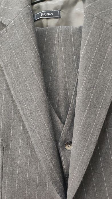 Продаётся костюм тройка. Shogan.