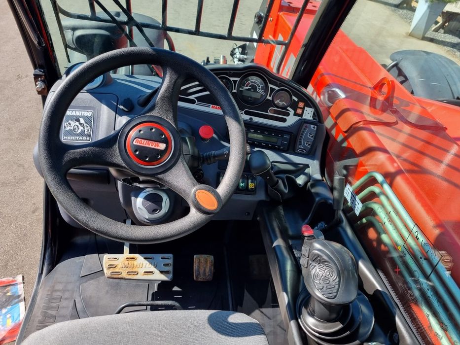 Телескопический погрузчик Manitou MLT, MT