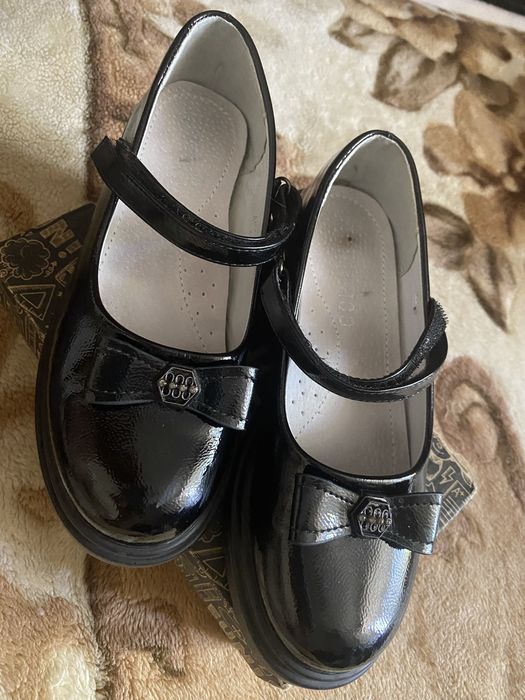 Обувь для девочки 32 р.