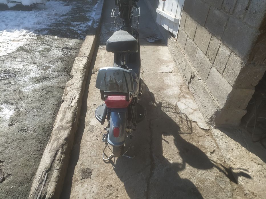 Электро самокат продаю