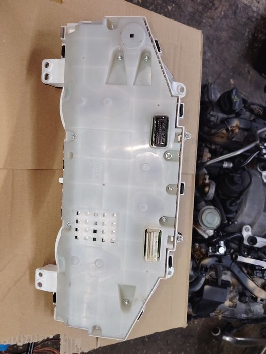 Приборная панель Land Cruiser 200 оригинал