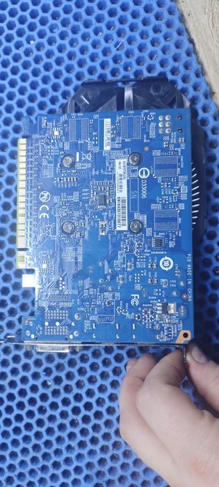 Видеокарта gtx750Ti 2gb