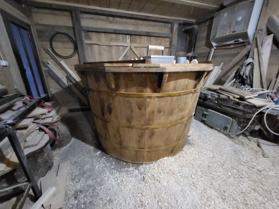 Vând ciubar din lemn