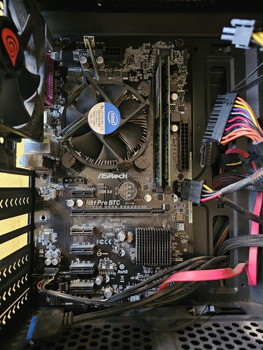 Placa de baza ASRock H81 Pro BTC Rev. 2.0, Socket LGA1150 + Celeron G1830