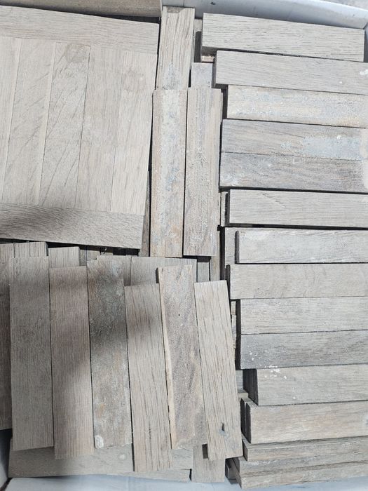 Vand parchet vechi de stejar