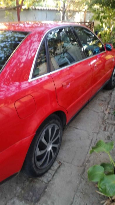 Audi A4 B5 седан