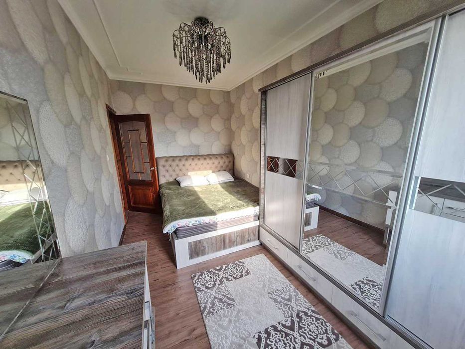 Сдаётся в аренду 3 комнатная 3/7/9 Чехова, метро Ойбек, 60 школа