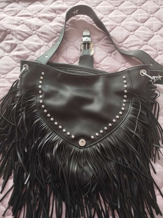 Нова дамска чанта с ресни