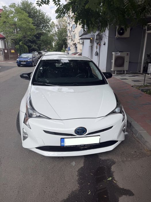 TOYOTA Prius 2018