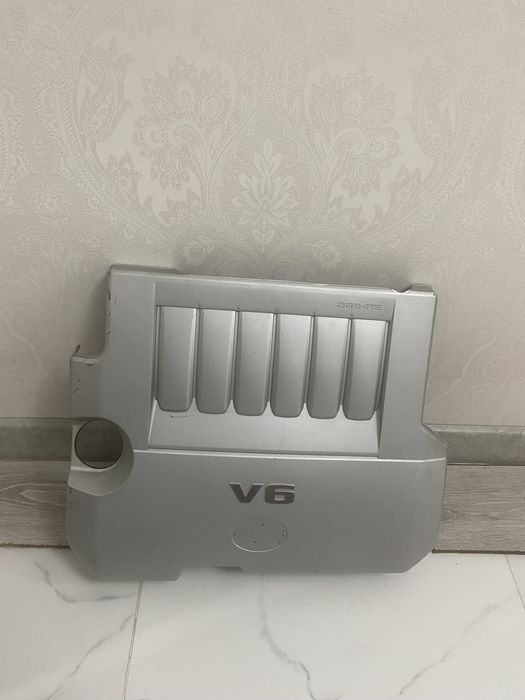 Крышка мотор на камри 3.5