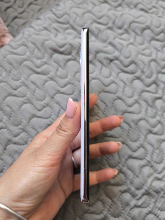 Продава Xiaomi 13 Lite, 8 + 4 GB, 256 GB в отлично състояние