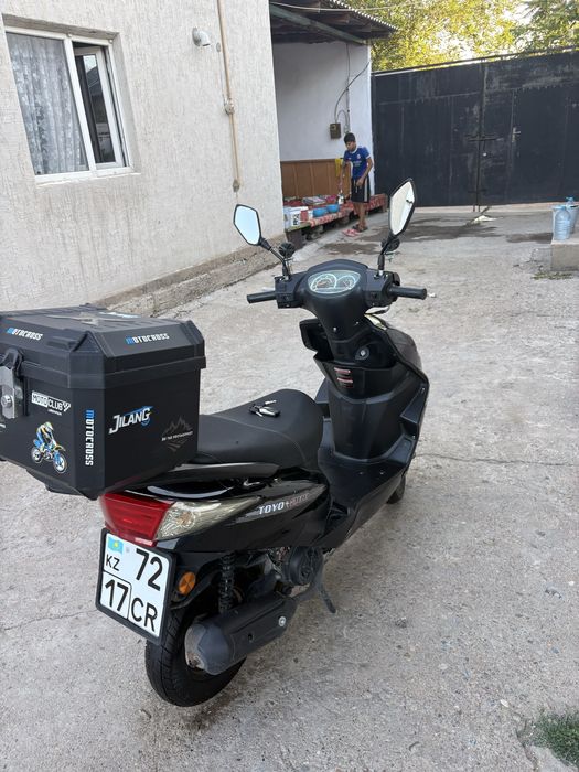 Мопед benali M12