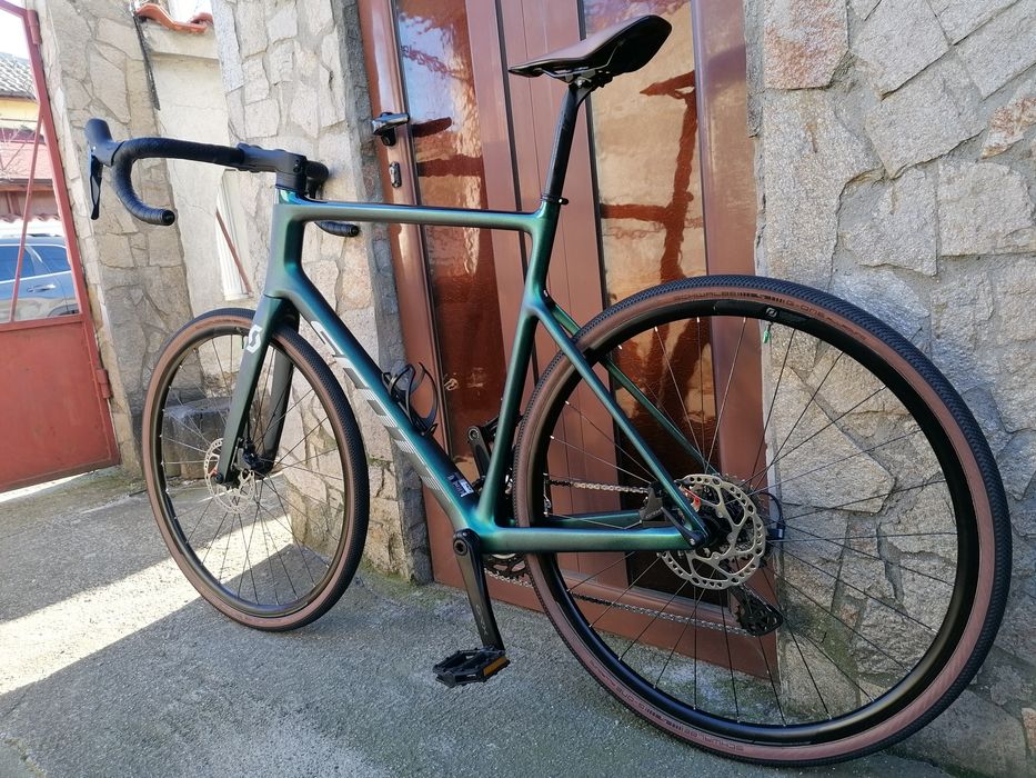 SCOTT Addict Carbon XXL, Full Shimano GRX 2*11, като нов!