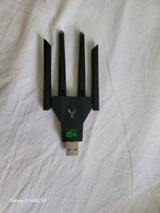 Adaptor wireless pentru pc