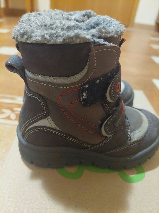 Ghetuțe îmblănite, mărimea 22, marca Lasocki