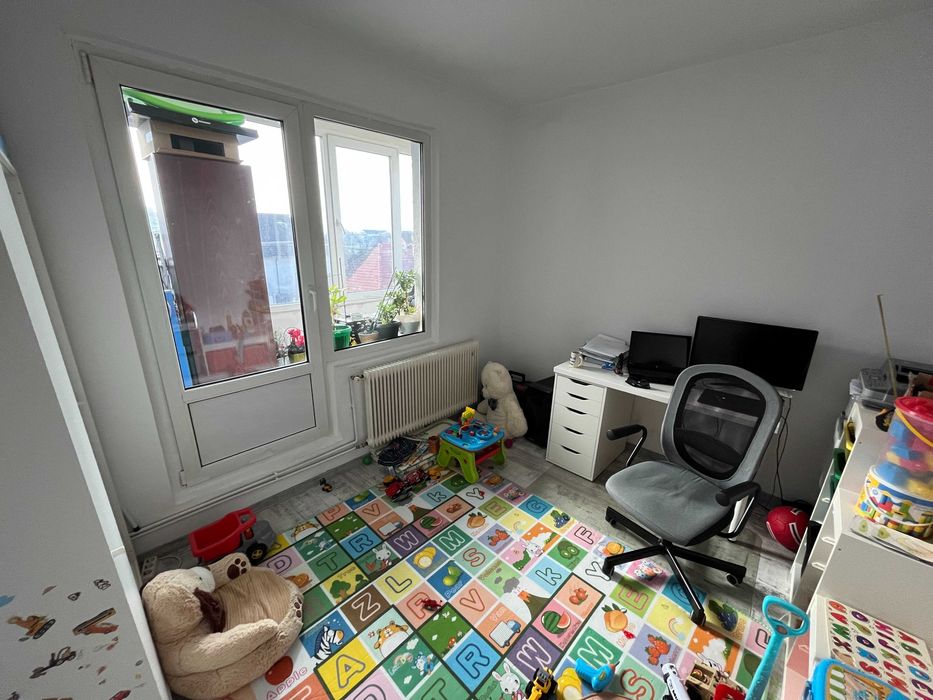 Apartament cu 3 camere, 2 băi, 66 mp + 4 mp balcon, decomandat, etaj 2/4