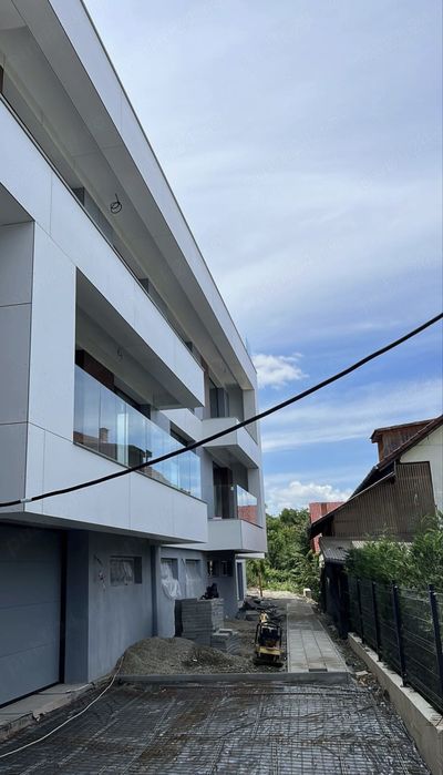 Finisaje-Renovari/Terase/Balustrade/Garaje/Piscine/Scafe/Decorativă Int/Ext/Bungalouri/Foisor/Garaje/Case A-Frame/Garduri/Montări/Panouri Sandwich