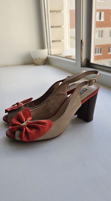 Босоножки в хорошем состоянии