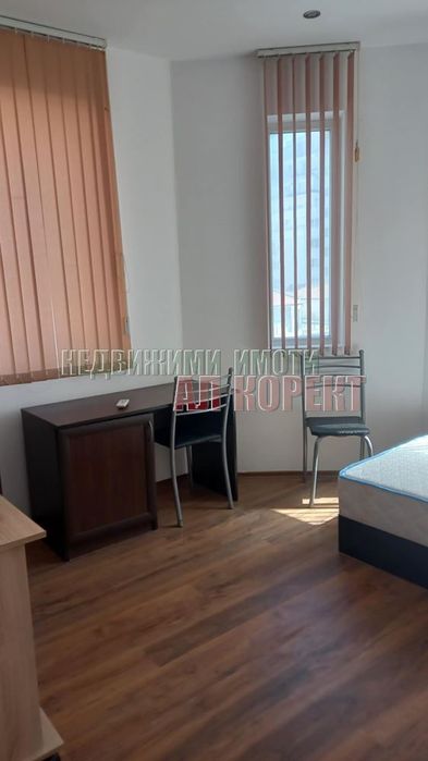 Дава се под наем Едностаен апартамент в Варна, Левски - 20 кв.м за 204 € - Снимка #3