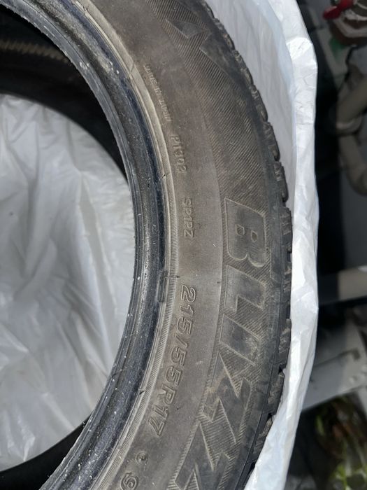 Вриджстон шины 215/55/17