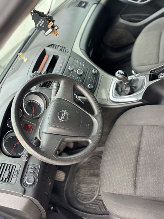 Vand sau schimb Opel insinia