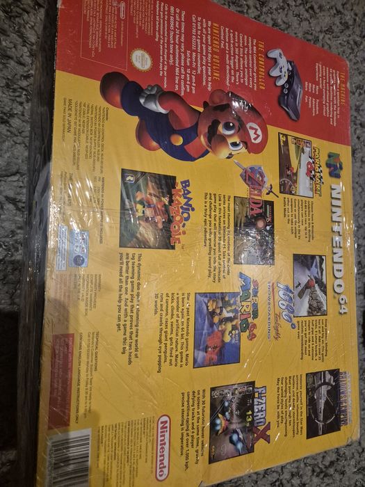 Nintendo 64, complet cutie originala, ediție Golden Eye + jocuri G.E.7