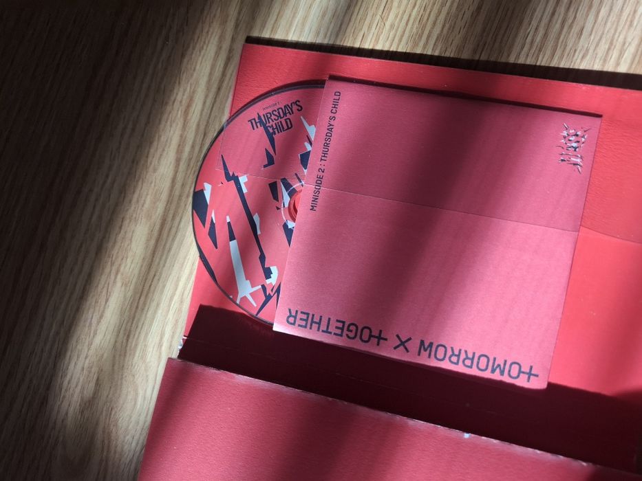 Album kpop Tomorrow X Together (TXT)- Minisode 2: Thursday’s Child