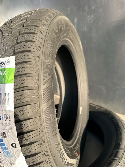 Нови Зимни Гуми LANDSPIDER SNOWTRAXX H/P 195/65R15 91H 1956515