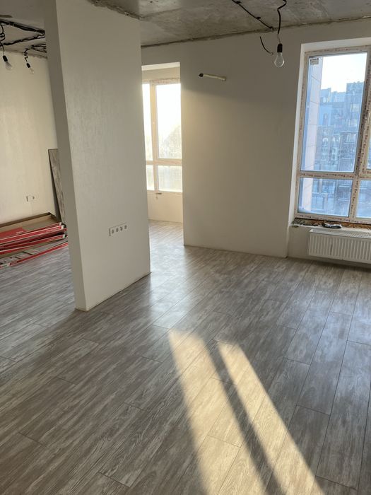 Укладка ламината плинтус